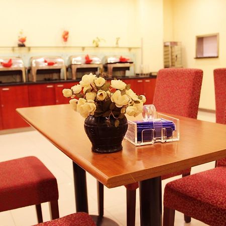 Hanting Express Shangri-La Branch Eksteriør billede